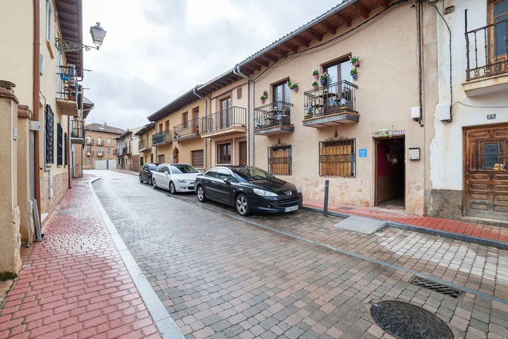 Stunning Mansion in Riaza With Balcony