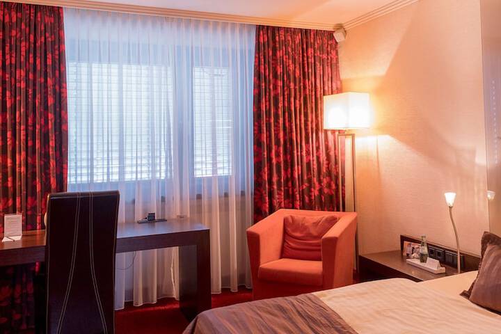Room 45 of 139