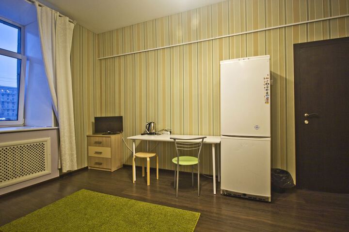 Room 13 of 19