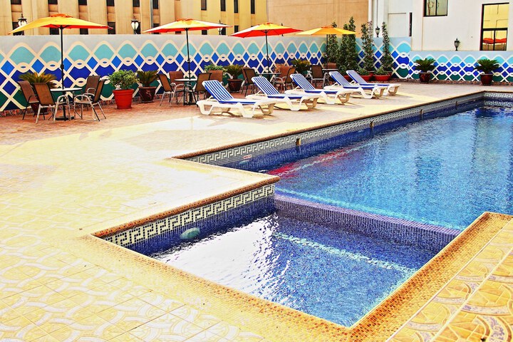 Pool 18 of 30