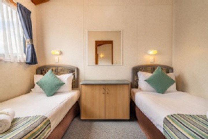 Room 427 of 611