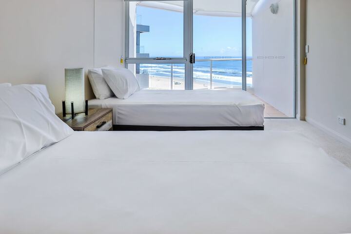 Room 5 of 45