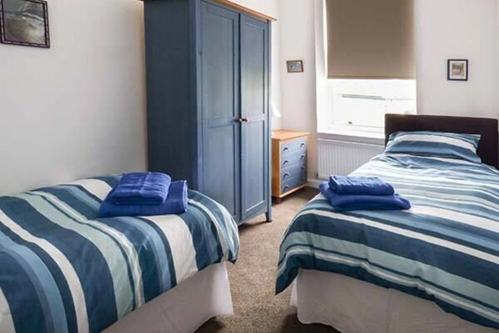 Room 6 of 21