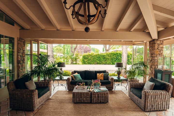 Lobby Entry