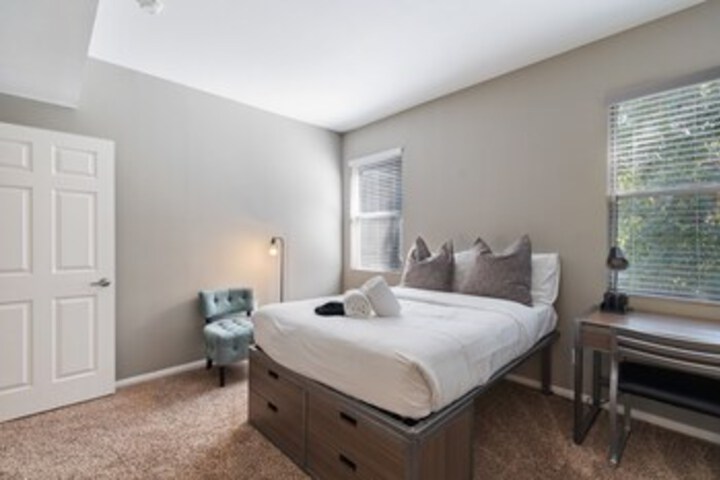 Room 176 of 187