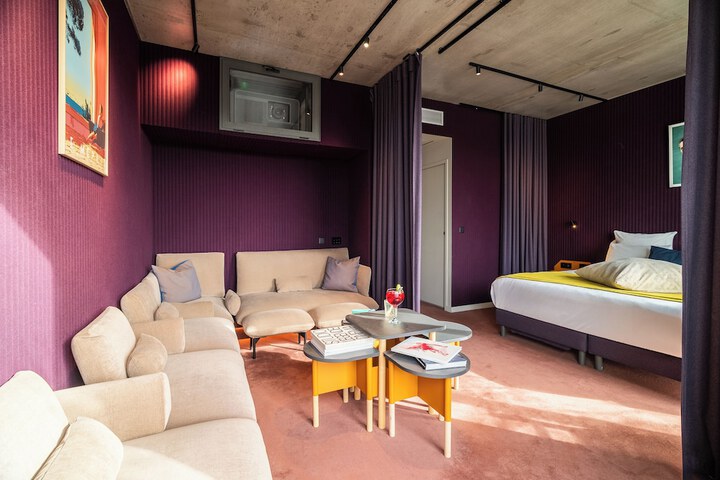 Room 20 of 46