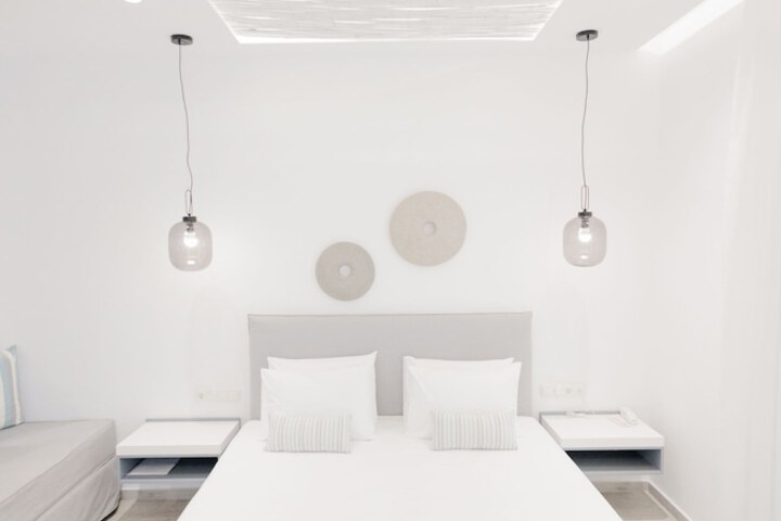 Room 9 of 40