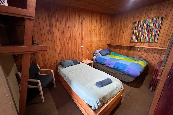 Room 16 of 109