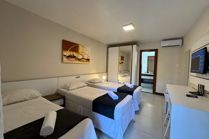 Room 7 of 19