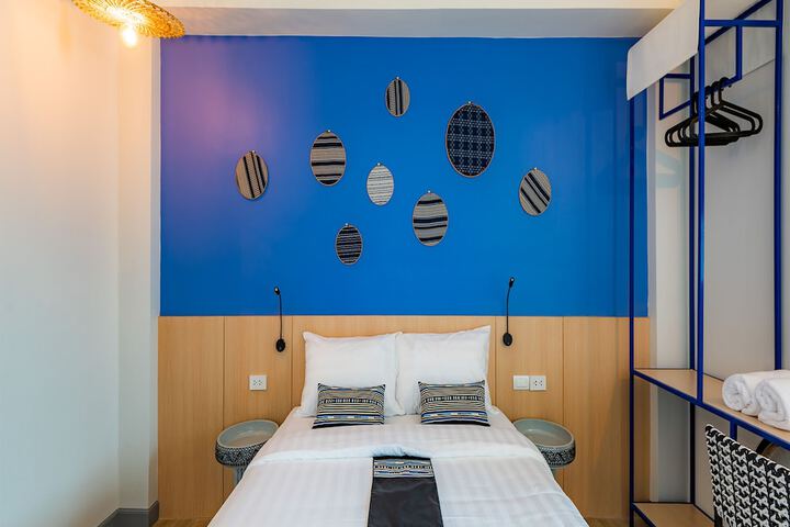 Room 12 of 117