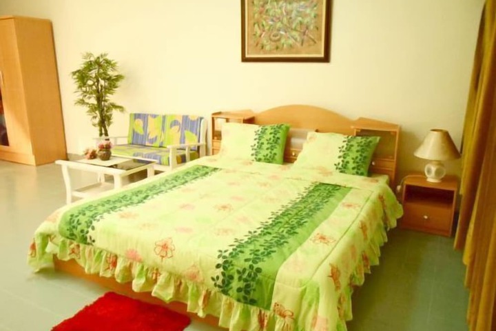 Room 3 of 19