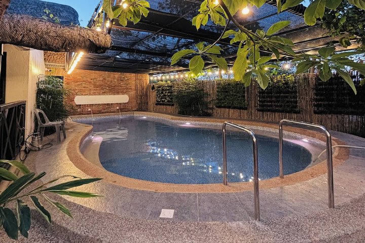 Pool 30 of 31