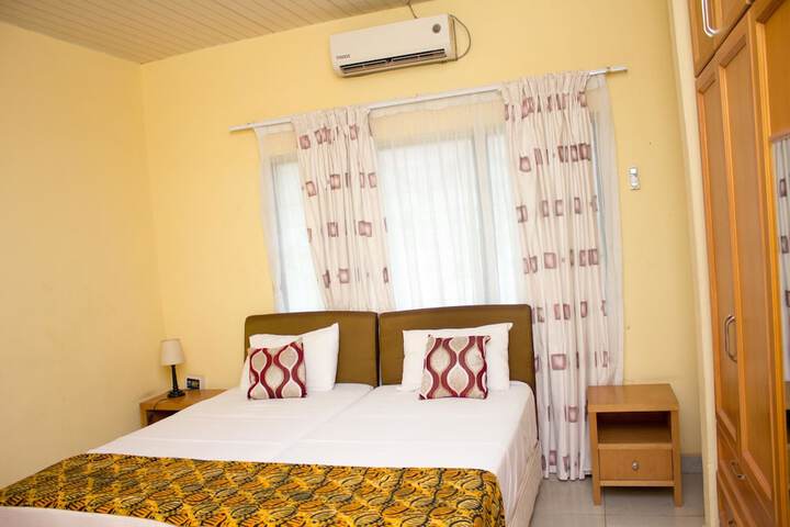 Room 8 of 26