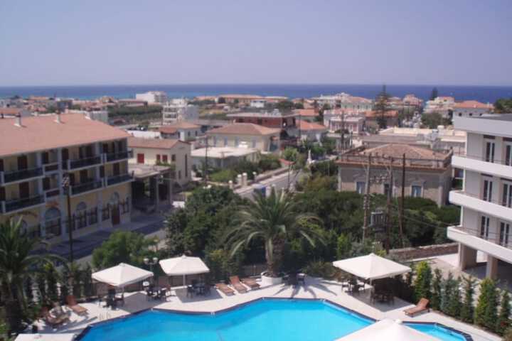 Hotel with Pool