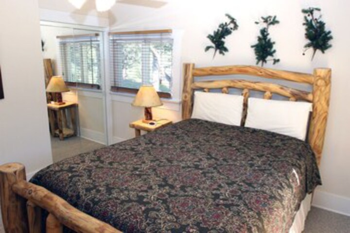 Room 15 of 16