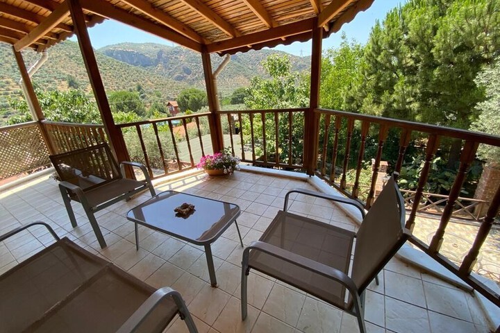 Terrace/Patio 50 of 72