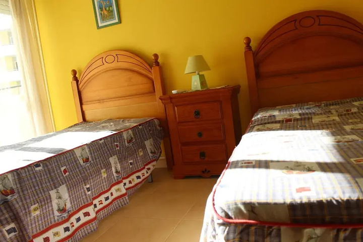 Room 5 of 20