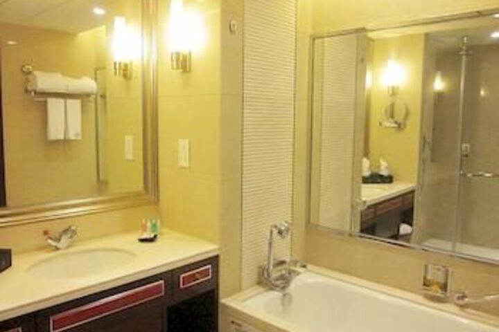Room 21 of 101