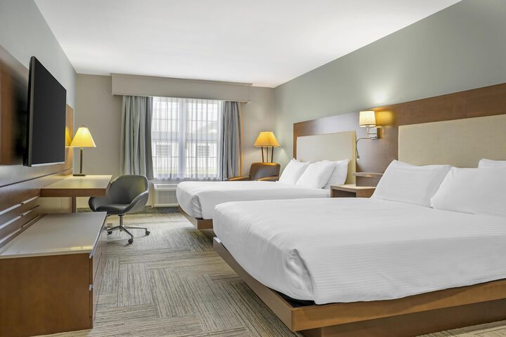 Room 13 of 65