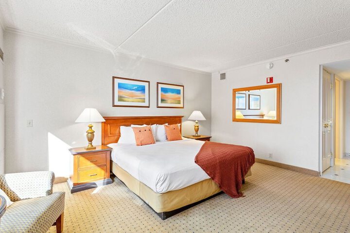 Room 3 of 80