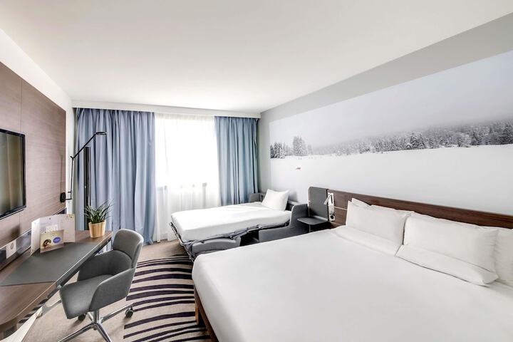 Room 13 of 108