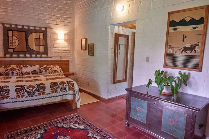 Room 3 of 36