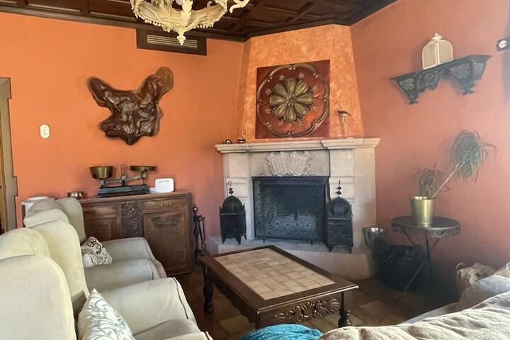Room 8 of 28