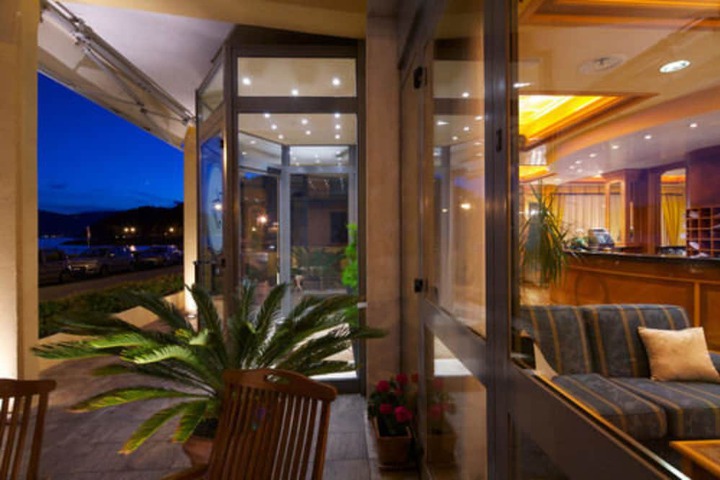 Hotel 233 of 247