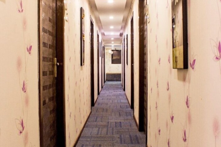 Ballroom/Hall 42 of 49
