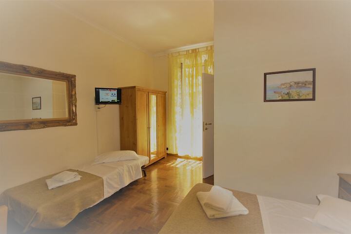 Room 43 of 91