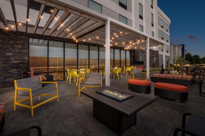 Terrace/Patio 31 of 34