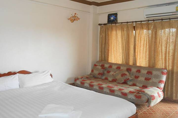 Room 3 of 13
