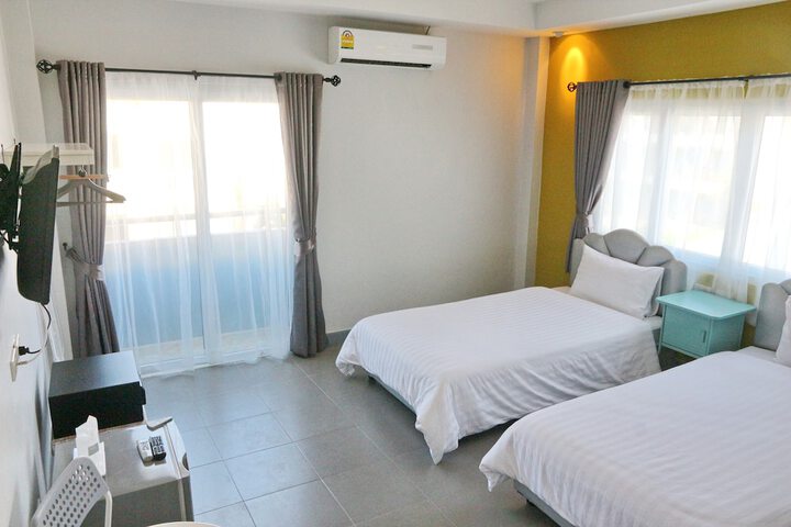 Room 5 of 40