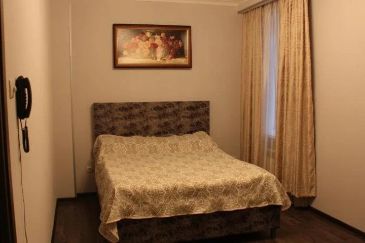 Room 2 of 13