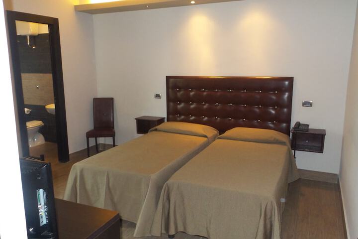 Room 10 of 63