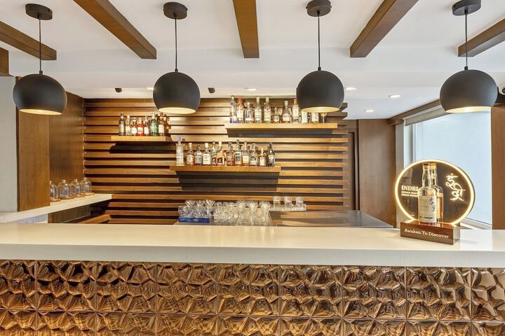 Lounge 99 of 131