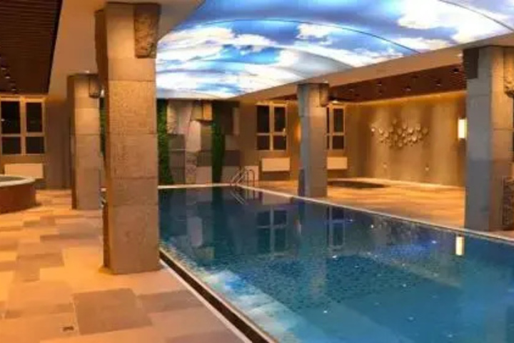 Pool 13 of 25