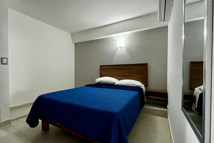 Room 18 of 42