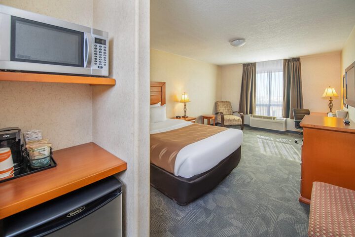 Room 13 of 36