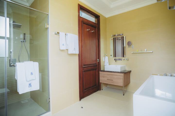 Room 73 of 130