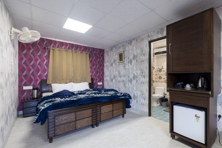 Room 14 of 53