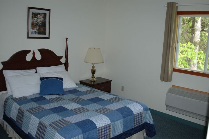 Room 11 of 115