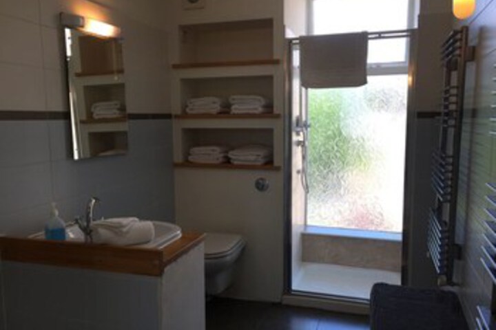 Room 3 of 30