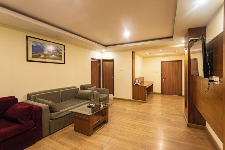 Room 17 of 35