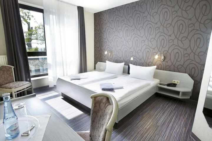 Room 5 of 23