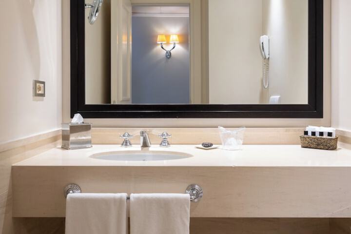 Clean Restrooms
