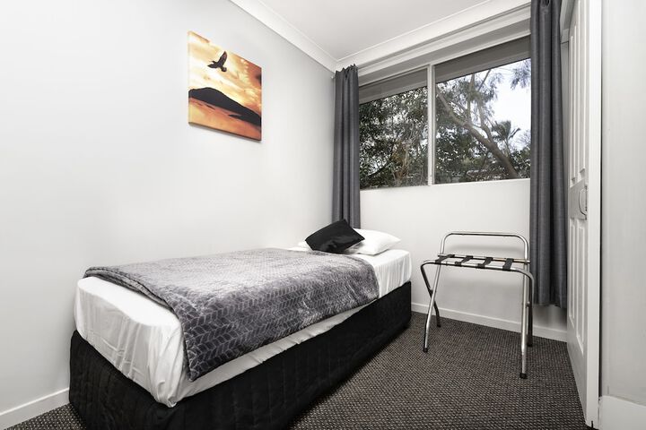 Room 25 of 31