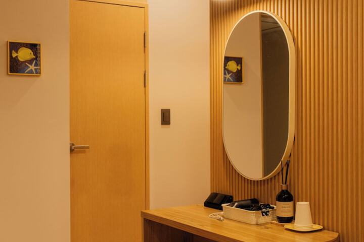 Room 34 of 80