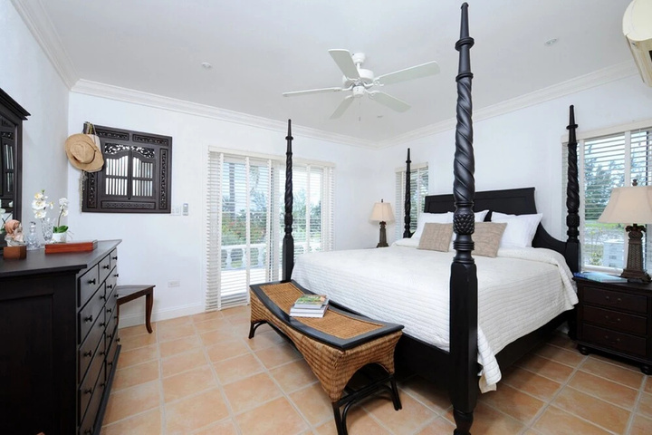Room 2 of 16