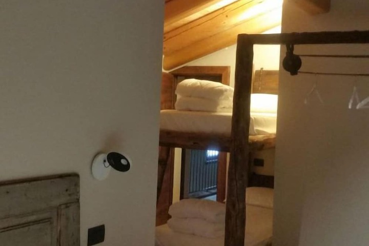 Room 11 of 26
